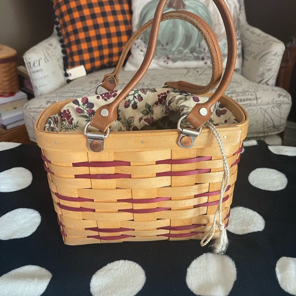 American Tradition Basket Purse